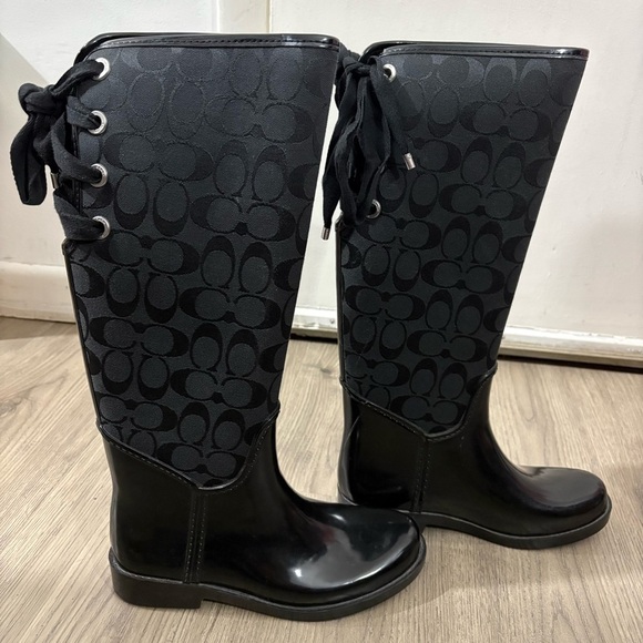 COACH Tristee Rubber/Coated Canvas Rain Boots Lace Up Tie Back Black Sz 7B - Picture 1 of 12